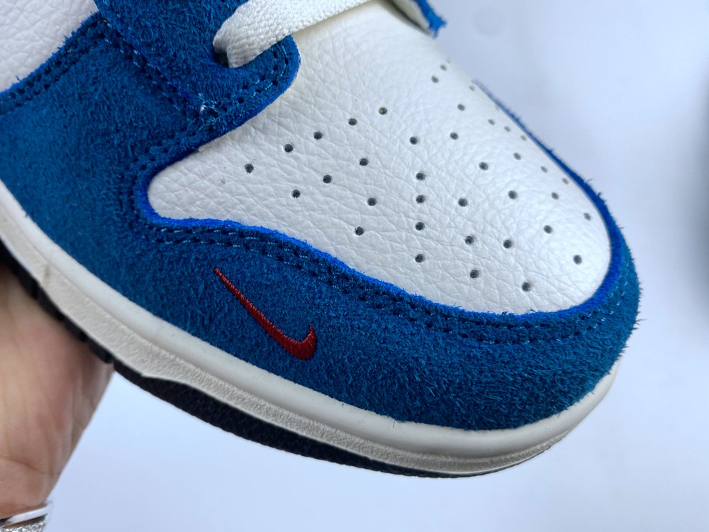 Kasina x Nike Dunk Low CZ6501-100